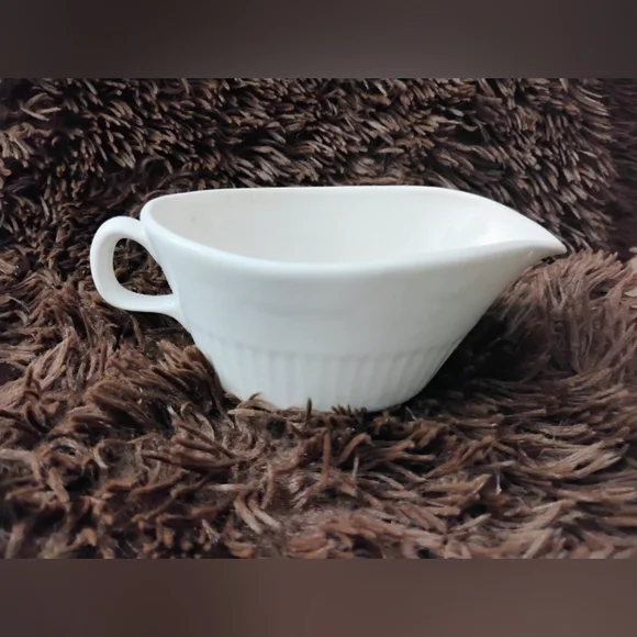 Vintage White Gravy Boat with Pink Rose Design - Picture 2 of 3